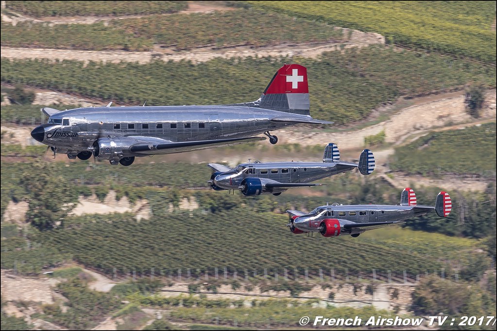  Beech-18 and Douglas DC-3 Breitling classic formation , Breitling Sion Air Show 2017 , sion airshow , montagne , Alpes suisse , Canton du Valais , Meeting Aerien 2017