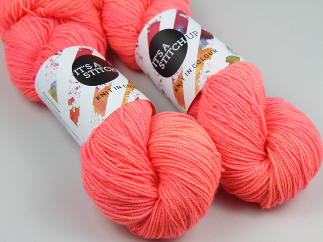 Favourite Sock – hand-dyed pure merino superwash wool 4 ply/sock yarn 100g – ‘Traffic Cone’ (neon orange/pink)