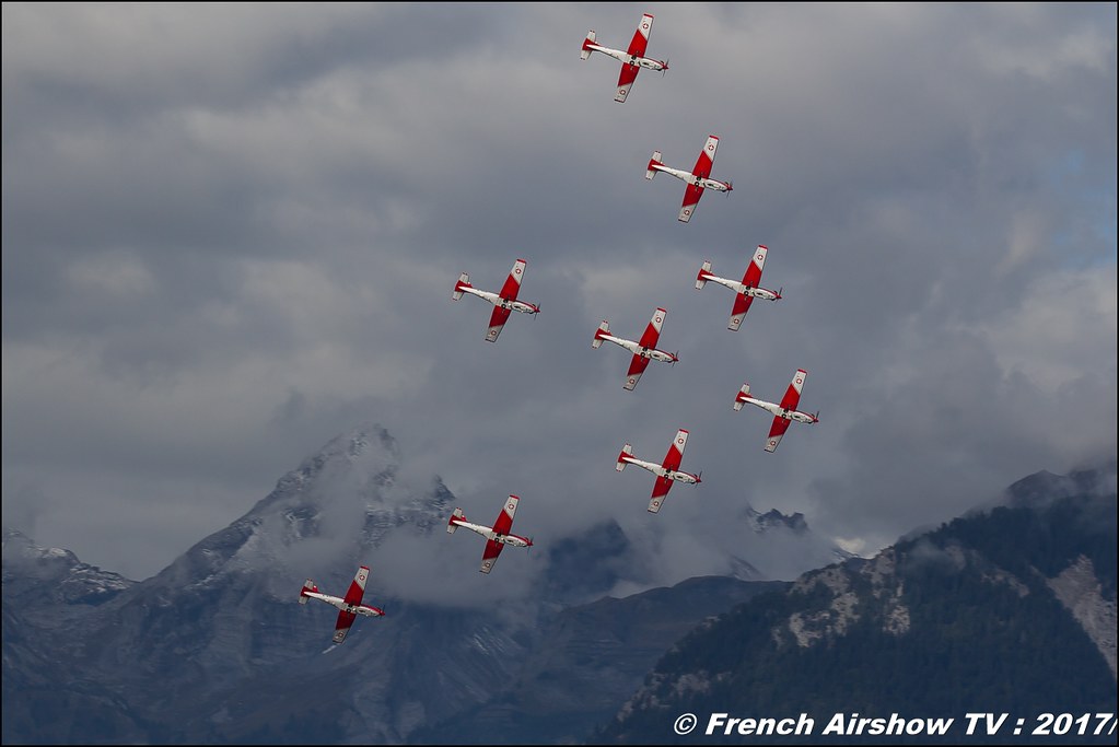 Swiss Air Force PC-7 TEAM , Breitling Sion Air Show 2017 , sion airshow , montagne , Alpes suisse , Canton du Valais , Meeting Aerien 2017