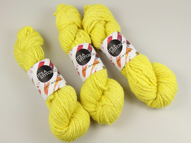 Marshmallow Cloud Baby Alpaca Chunky hand-dyed yarn 100g ‘Rebel Rebel’