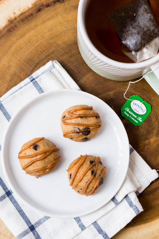 Cinnamon Chocolate Chip Tea Cookies | cookingalamel.com