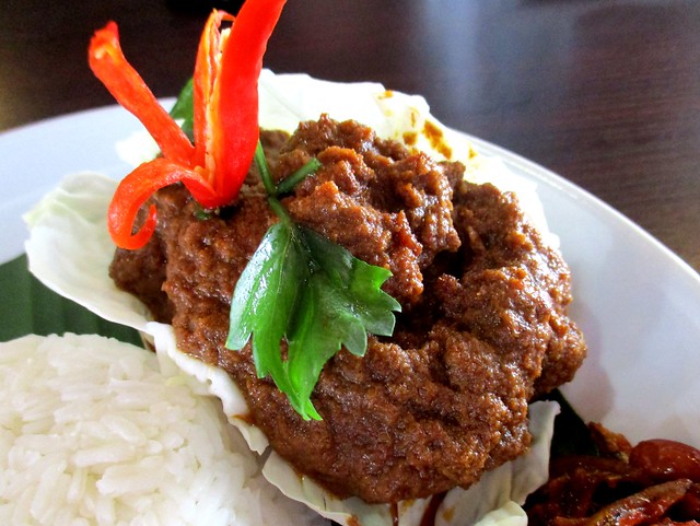 Cafe IND beef rendang