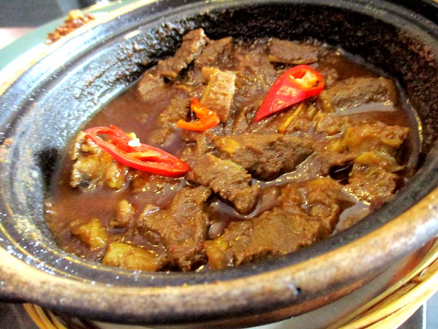 Le Cafe beef rendang with rice