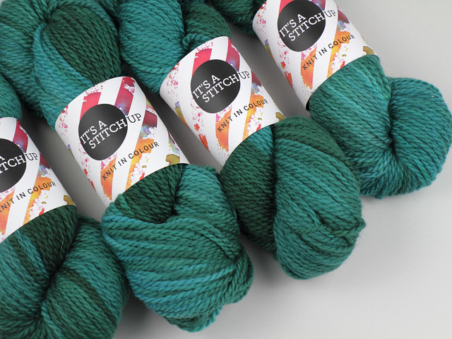 Awesome Aran – Finest British Wool superwash hand-dyed yarn 100g – ‘Heart of Glass’ (turquoise)