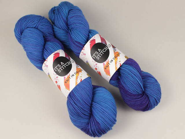 Favourite Sock – hand-dyed pure merino superwash wool 4 ply/sock yarn 100g – ‘Encantada’ (blue and purple)