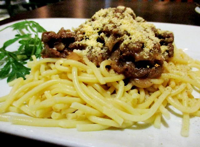 Payung Cafe beef spaghetti