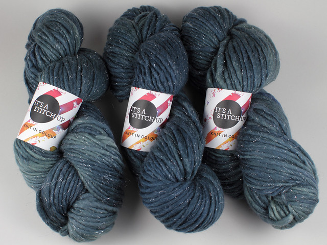 Phlump Merino – hand-dyed super chunky superwash Merino wool sparkle yarn 200g – ‘Night Moves’