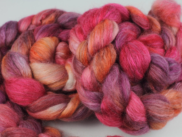 Lustre Blend fine British wool, merino, silk combed top/roving hand-dyed spinning fibre 120g ‘Momiji’ (reds, purples, oranges)