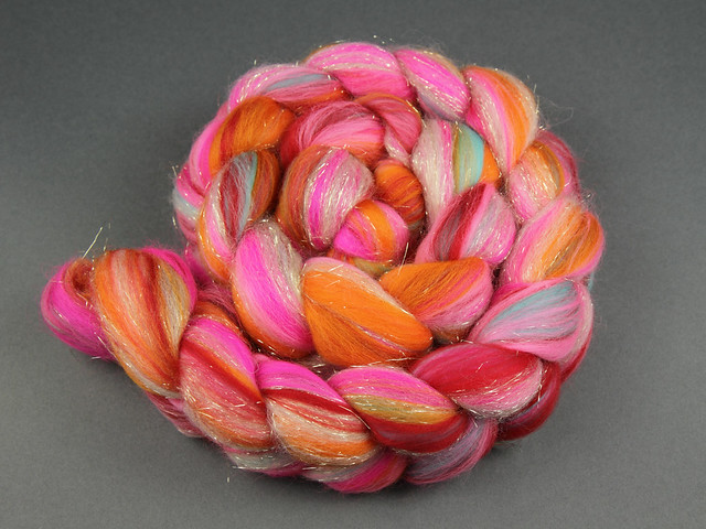 Rebel Blend extra fine Merino and Stellina combed top/roving spinning fibre 125g – ‘Mumbai’