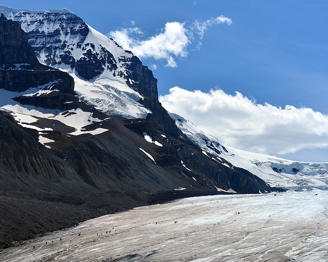 Panorámica del glaciar Athabasca, de los paisajes más bonitos que ver en Canadá