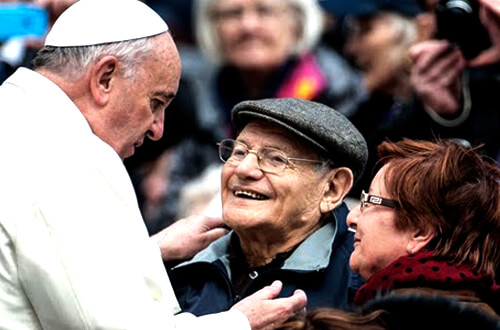 El Papa Francisco pide cuidar a los abuelos