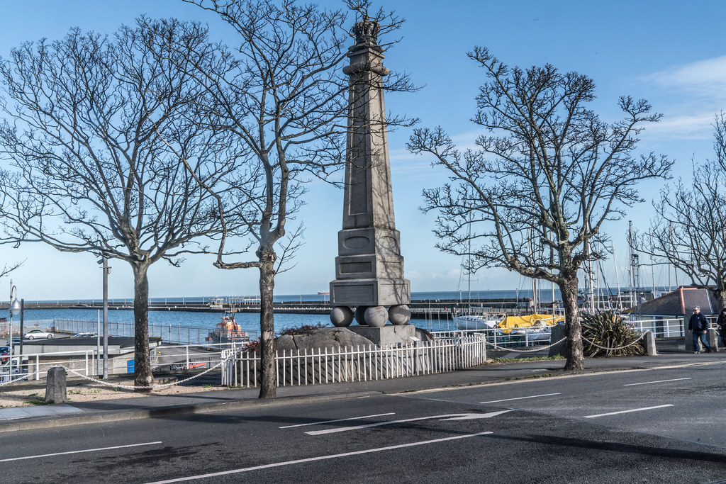 THE GEORGE IV MEMORIAL IN DUN LAOGHAIRE 003