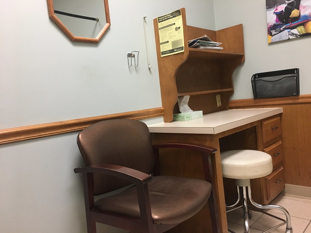 Today’s photo: Exam room at local clinic. February 7, 2018 (Apple iPhone 6s)