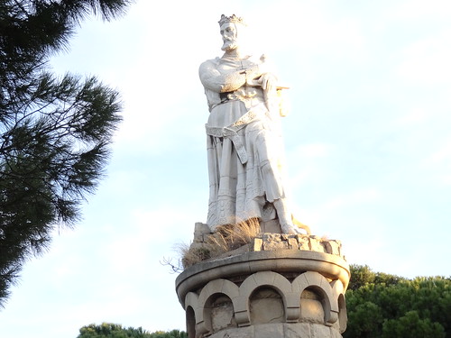 Monumento a Alfonso I El Batallador