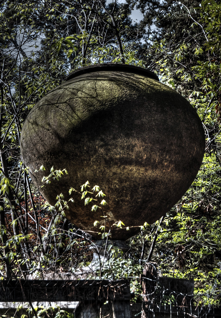 Huge Clay Pot In A Private Villa Garden On The Sw Slope Of Flickr