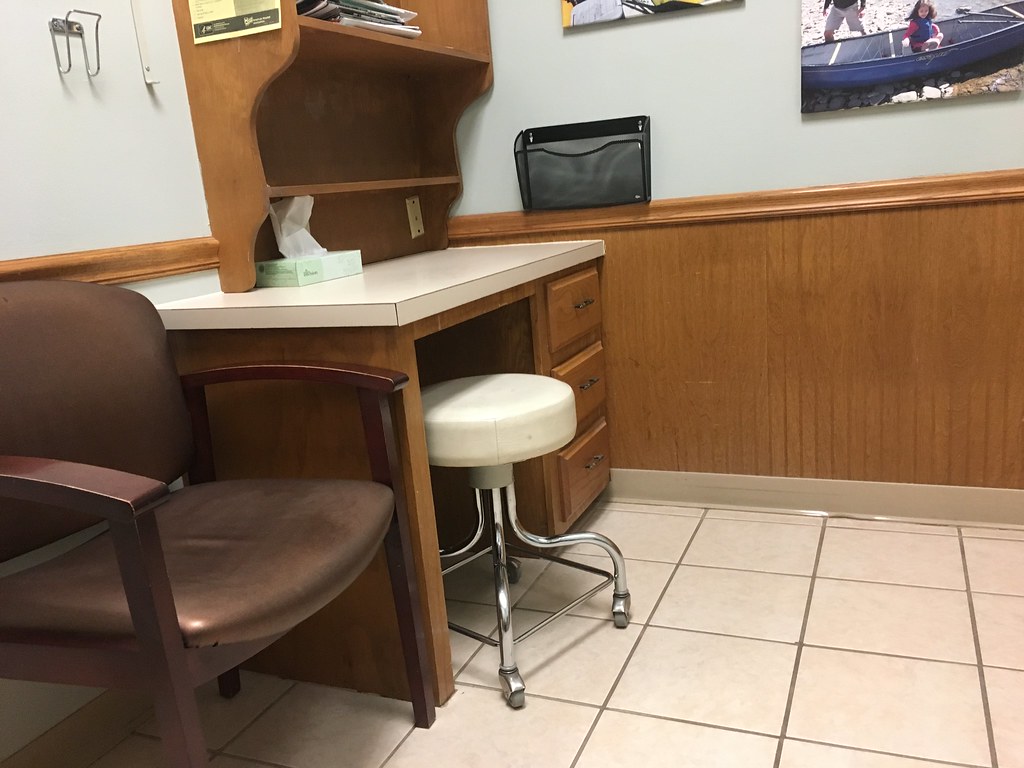 Doctor’s exam room, west-central Arkansas, February 7, 2018 (Apple iPhone 6s)