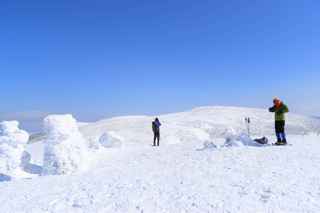 冬の西吾妻山雪山登山　西大巓山頂