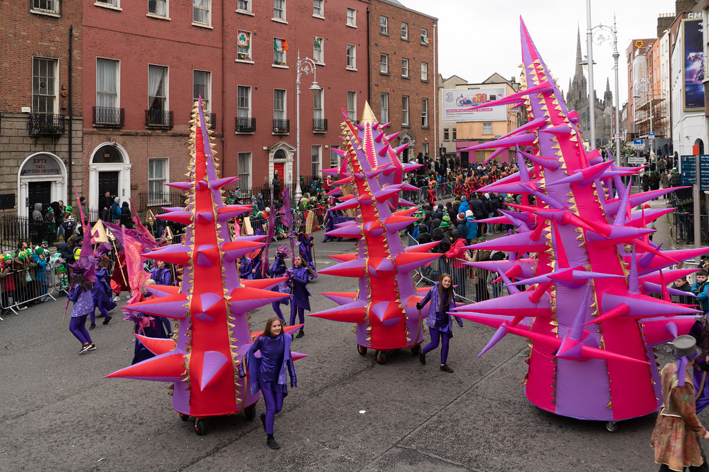 SPIKY TRIBE BY THE INISHOWEN CARNIVAL GROUP  002