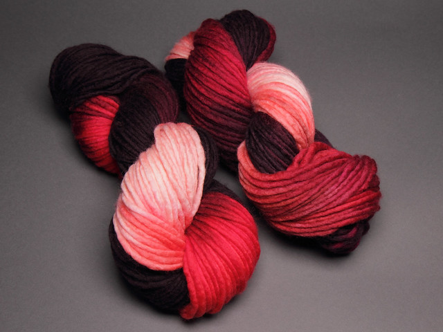 Phlump Merino – hand-dyed super chunky superwash pure wool yarn 200g – ‘Pink Tsunami’