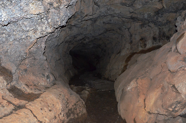 Into the darkness, Cueva del Viento, Tenerife