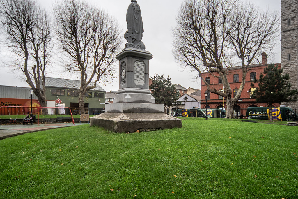 ÉIRE 1798 MEMORIAL - ST. MITCHAN'S PARK IN DUBLIN 006