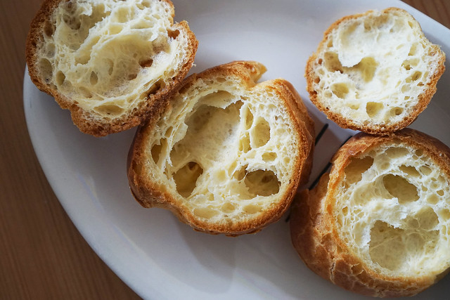 Gluten free cream puffs | Inside texture