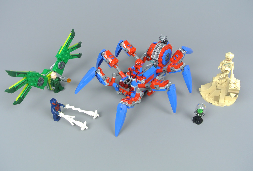 LEGO Super Heroes Spider-Man's Spider Crawler 76114 