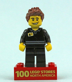 Celebrating 100 LEGO brand stores in North America