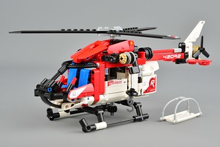 Review: 42092 Rescue Helicopter