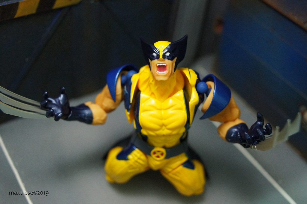 Revoltech Wolverine
