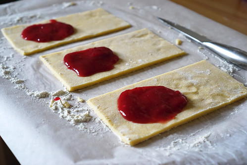 Homemade gluten free pop tarts | adding the jam