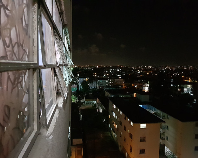 La noche desde mi casa en La Habana