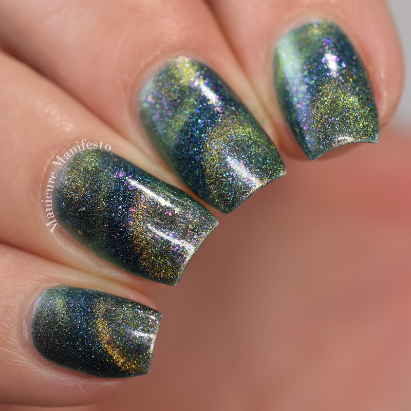 Bees Knees Lacquer The World review