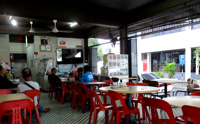 Chu Lai Cafe, inside