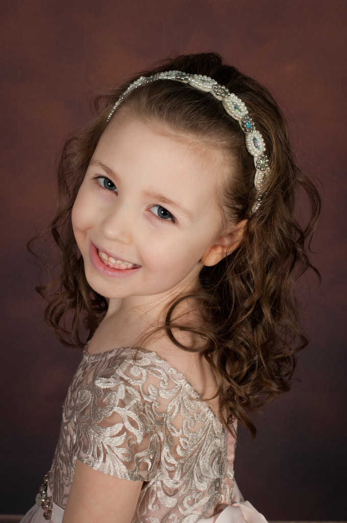 robinwood-photography-five-year-old-girl-pictures-sibling-oregon