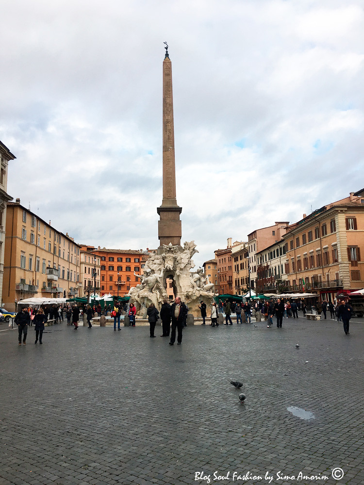 E bem perto dali tem a linda Piazza Navona