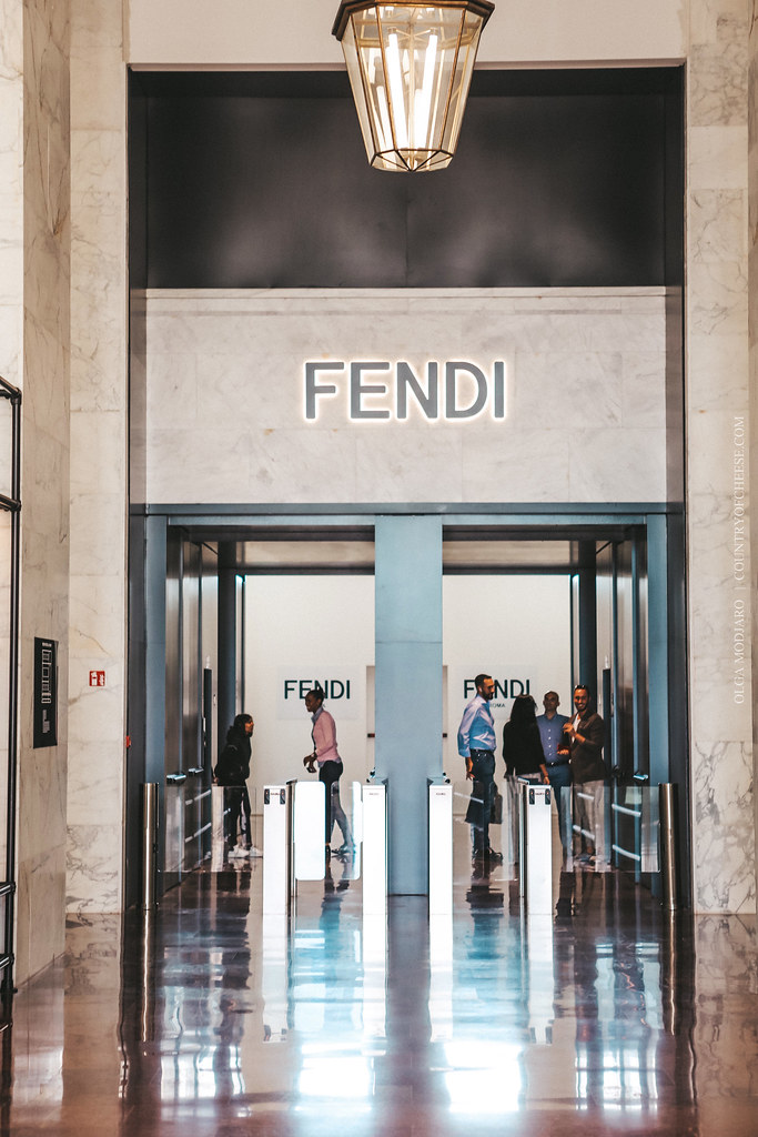 Как попасть в музей Fendi в Риме! Квадратный колизей (Colosseo Quadrato) | countryofcheese.com