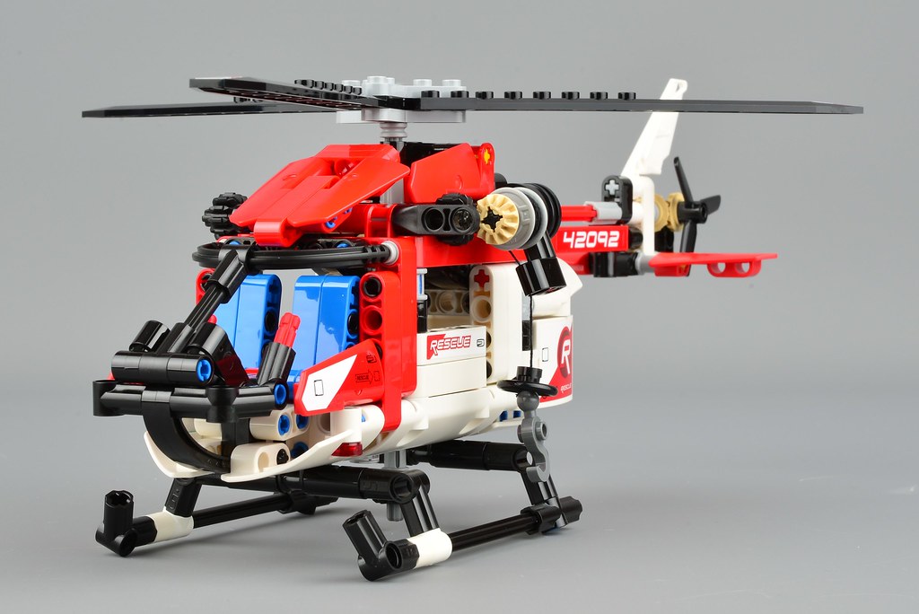 Review: Rescue Helicopter | Brickset: LEGO set guide and database