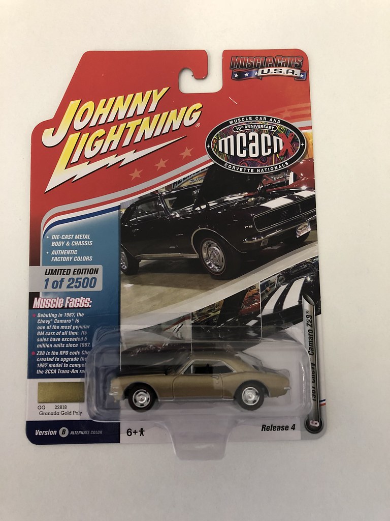 Johnny Lightning 1/64 1967 Chevy Camaro Z28 Granada Gold Die-Cast Car JLMC016 