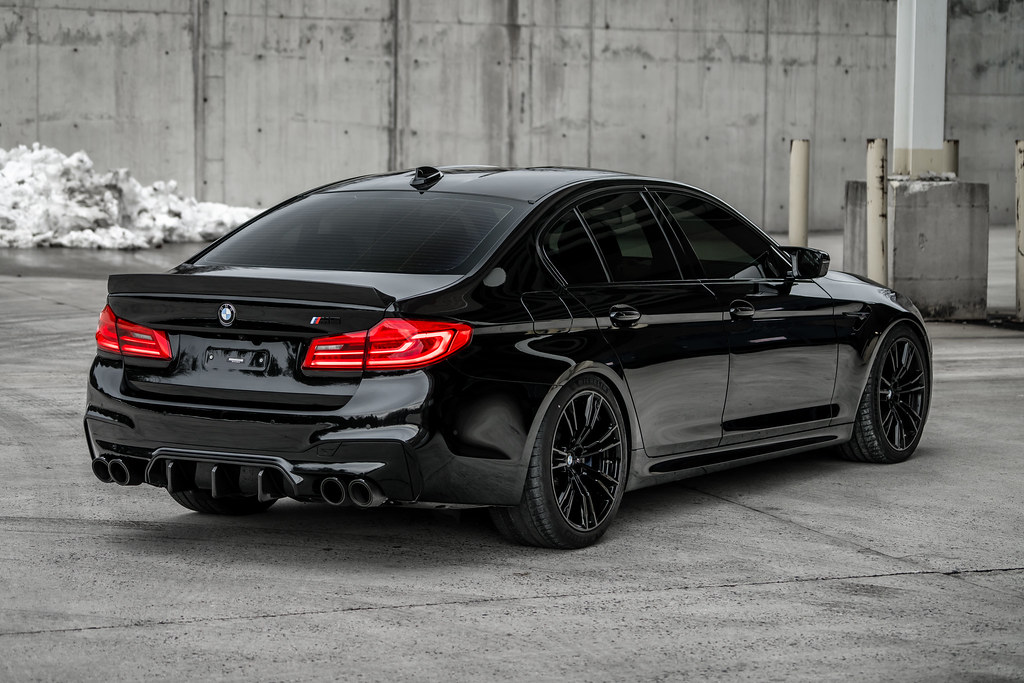 М5 т. БМВ м5 ф90 черная. Кованый карбон BMW m5 f90. M5 f90 total Black. BMW m5 f90 Black.