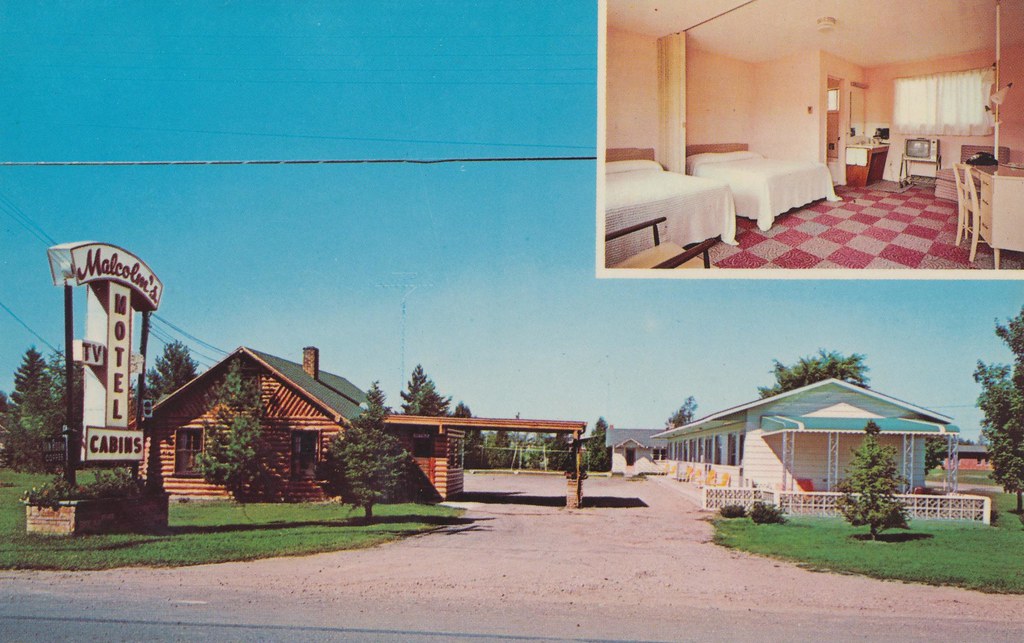 Malcolm's Motel and Cabins - Gaylord, Michigan