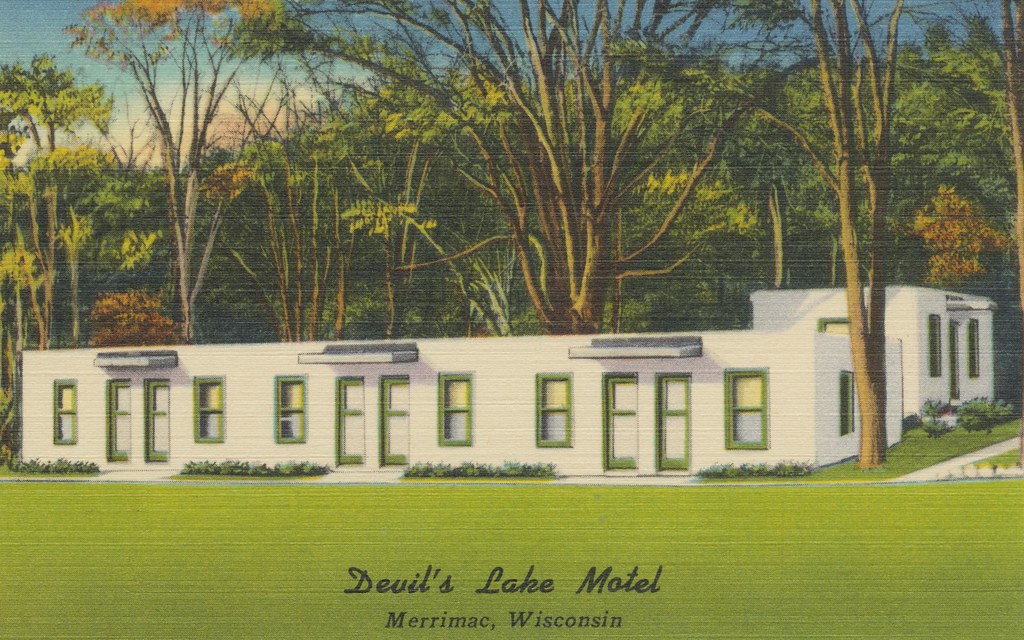 Devil's Lake Motel - Merrimac, Wisconsin