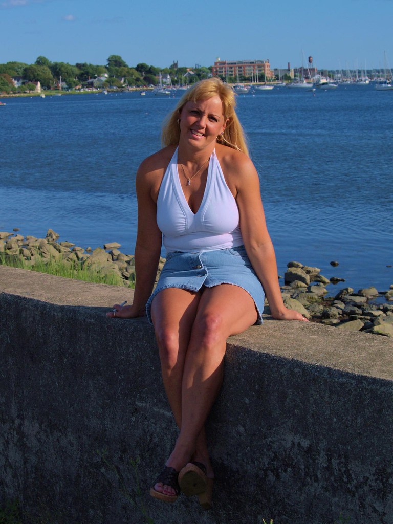 Long Island Ny Mature Dating - Best Blonde Milfs Pics. 