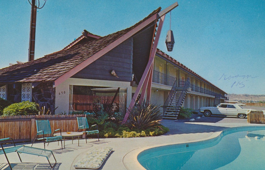 The Mollinesian Motel - El Cajon, California