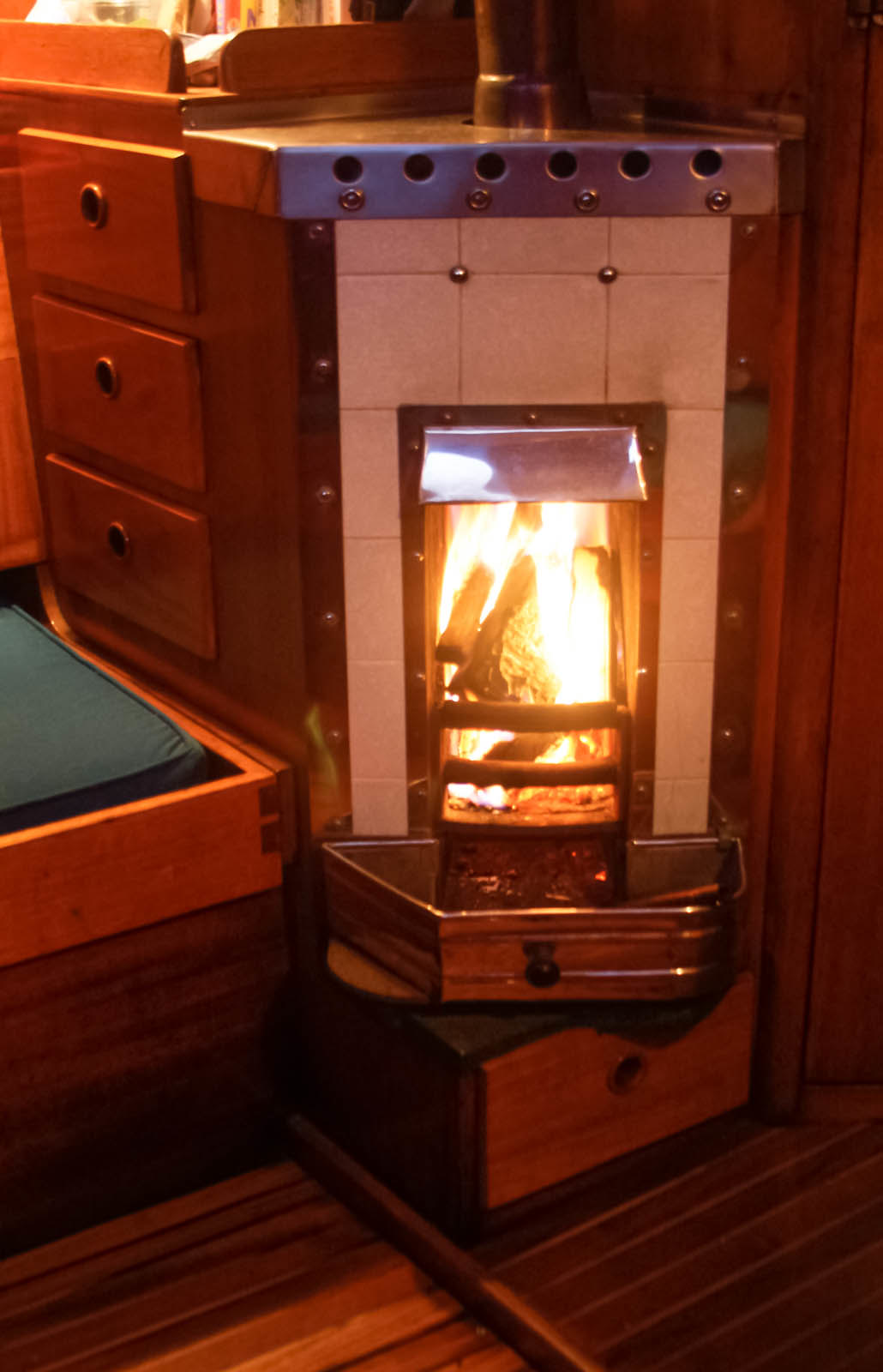 New Liveaboard Need advice on fuel/starting my wood stove