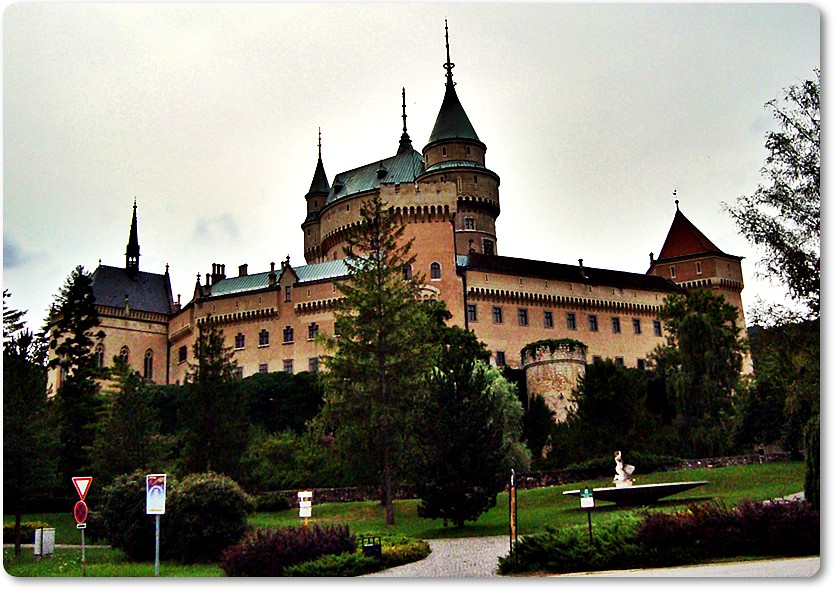 Бойницкий замок в Словакии - факты и легенды