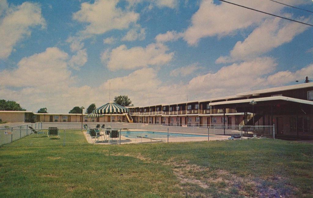 Flame Motel - Sulphur Springs, Texas