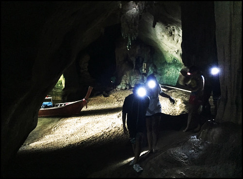 Tham Gaew Cave