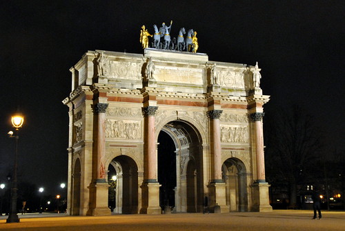 Arc de triomphe in Jardin des Tuileries