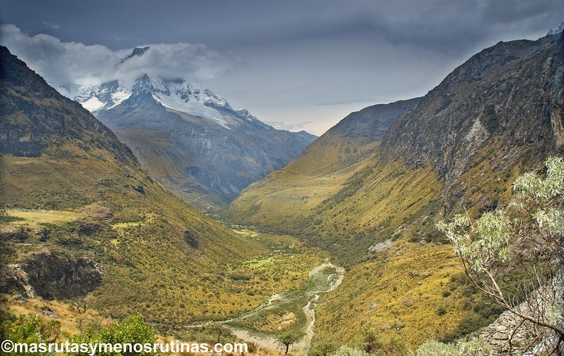 Alcanzando aguas turquesas de la Laguna 69. PN Huascarán - Por el norte de PERÚ. De los glaciares a la selva (8)